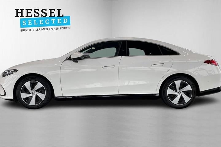 Hvid Mercedes CLA250+ fra 2025