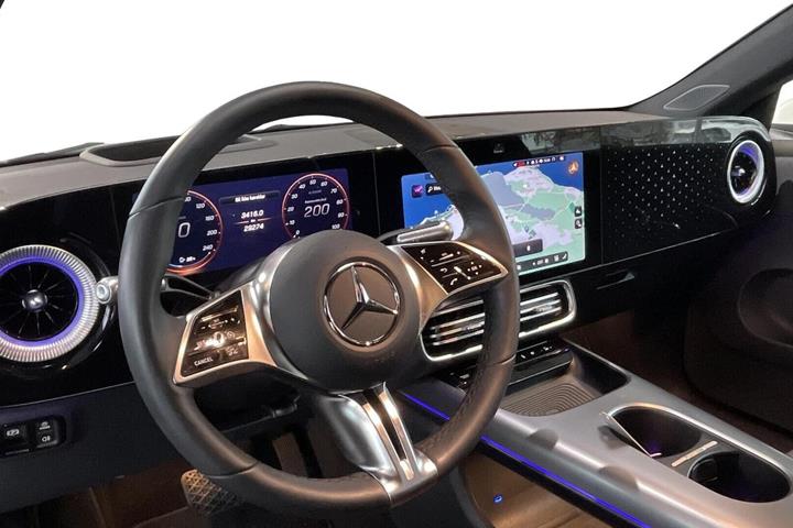 Hvid Mercedes CLA250+ fra 2025