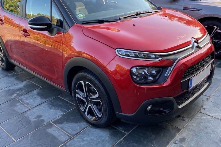 Rød Citroën C3 fra 2020