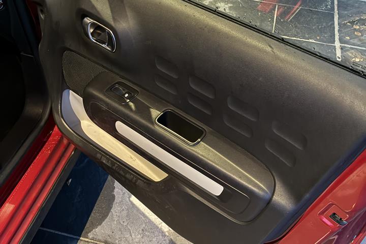 Rød Citroën C3 fra 2020