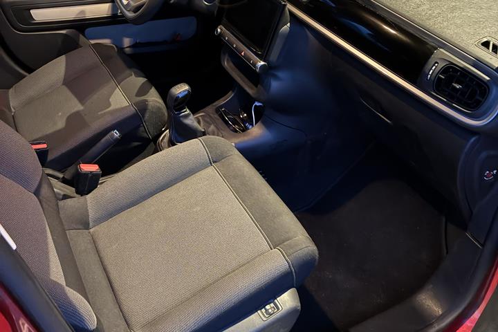 Rød Citroën C3 fra 2020