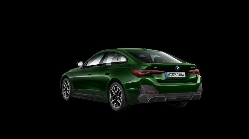 Grøn BMW i4 fra 2023