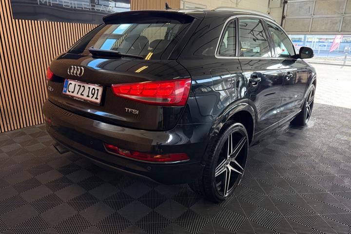 Sort Audi Q3 fra 2017