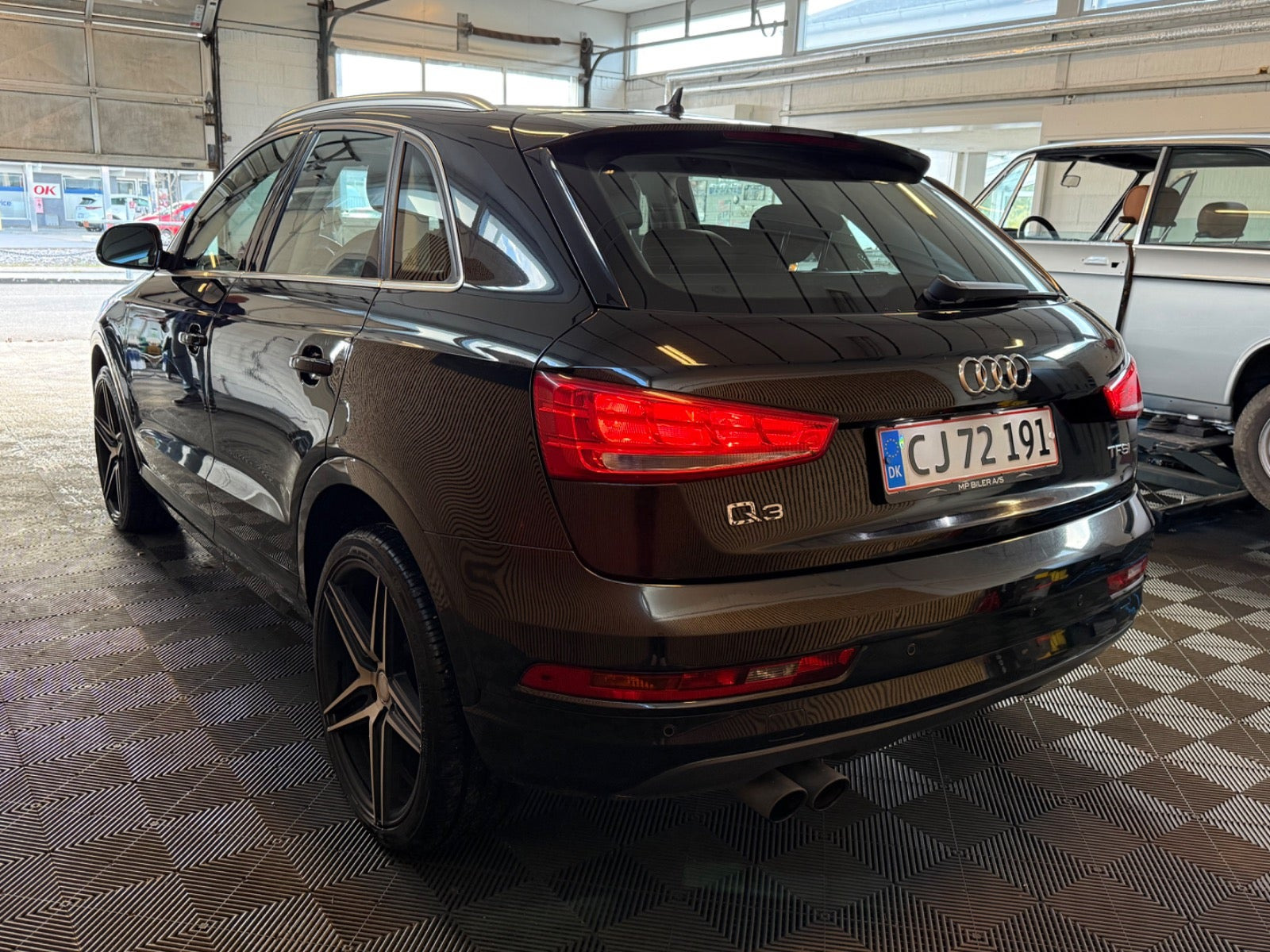Sort Audi Q3 fra 2017