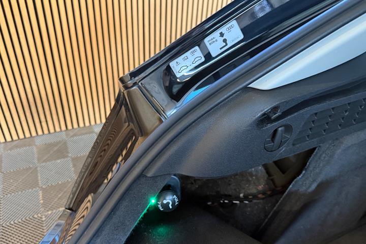 Sort Audi Q3 fra 2017