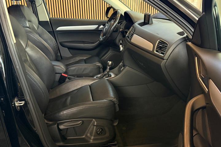 Sort Audi Q3 fra 2017