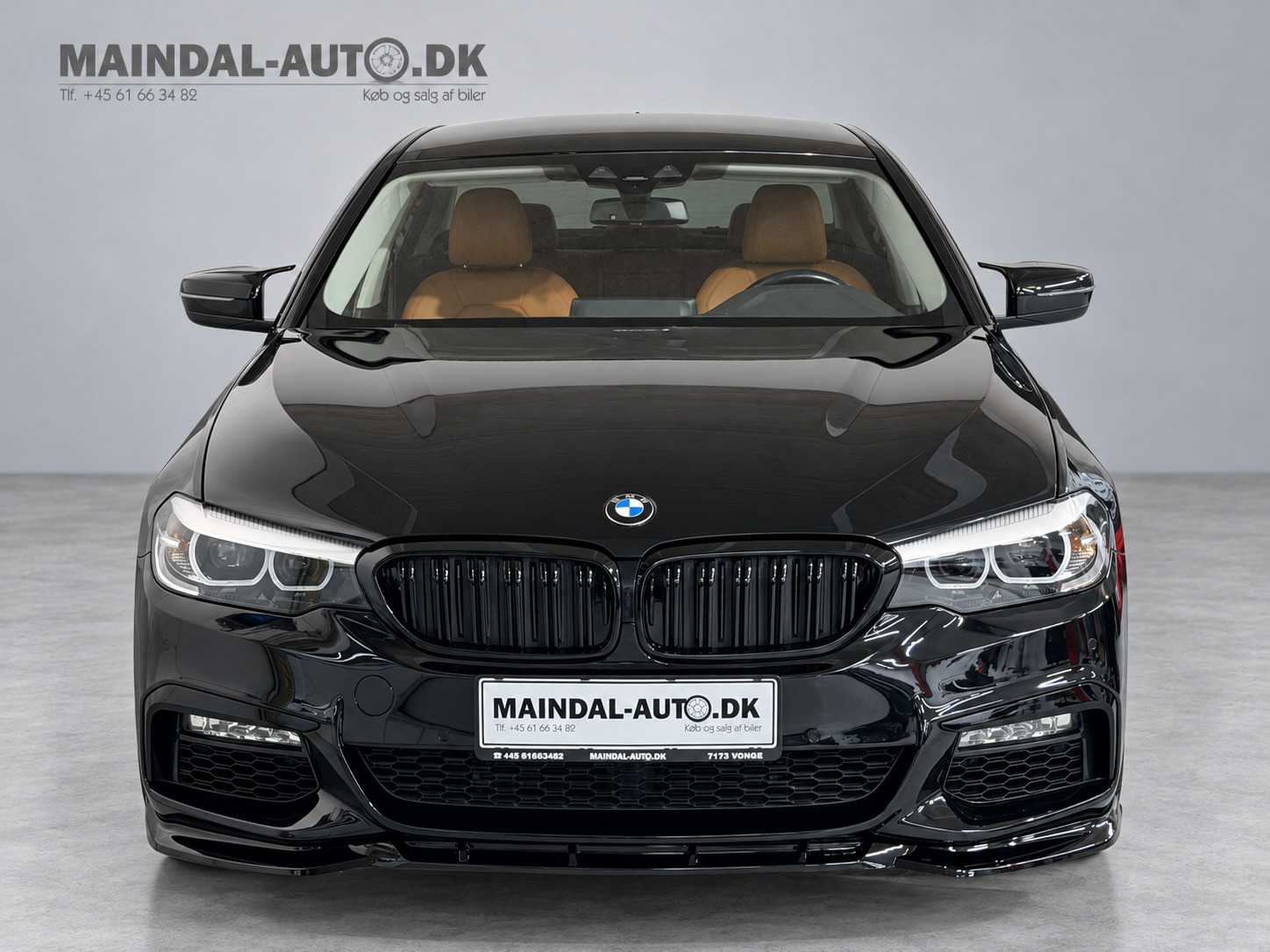 Rød BMW 520d fra 2017