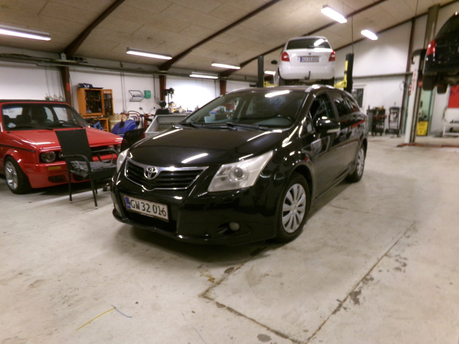 Toyota Avensis 2,0 D-4D TX stc.