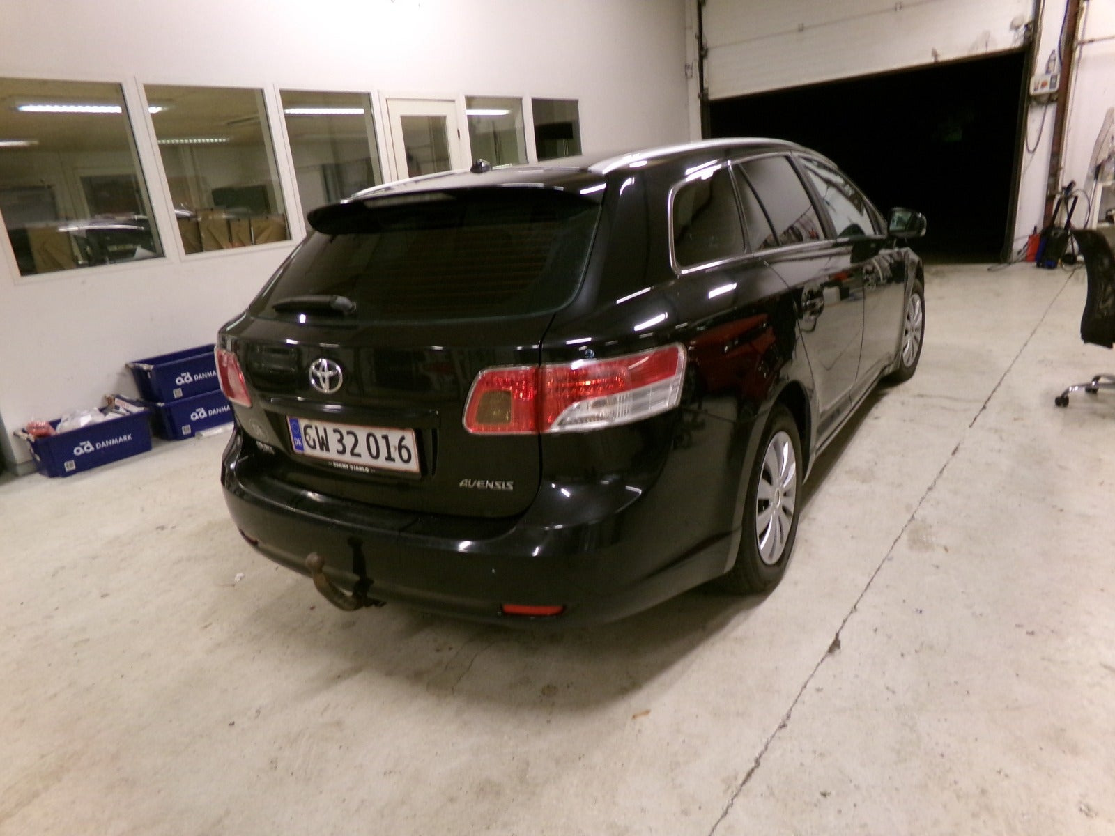 undefined Toyota Avensis fra 2012
