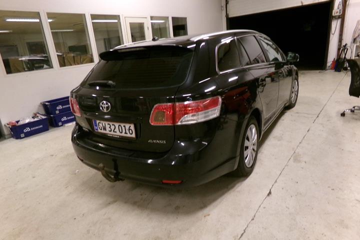 undefined Toyota Avensis fra 2012