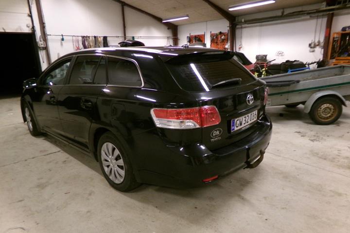 undefined Toyota Avensis fra 2012