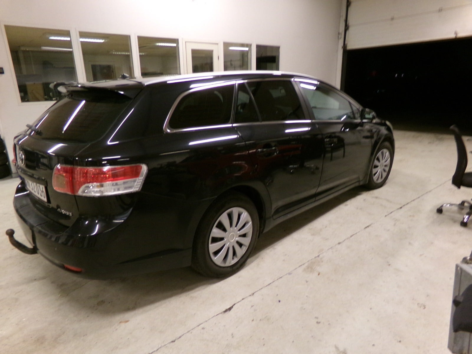 undefined Toyota Avensis fra 2012