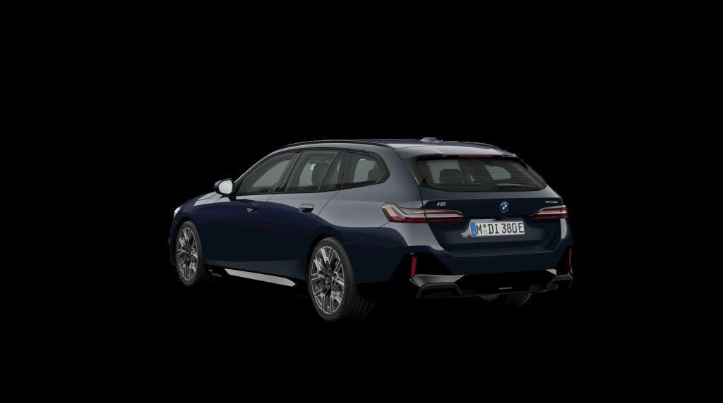 Sort BMW i5 fra 2025