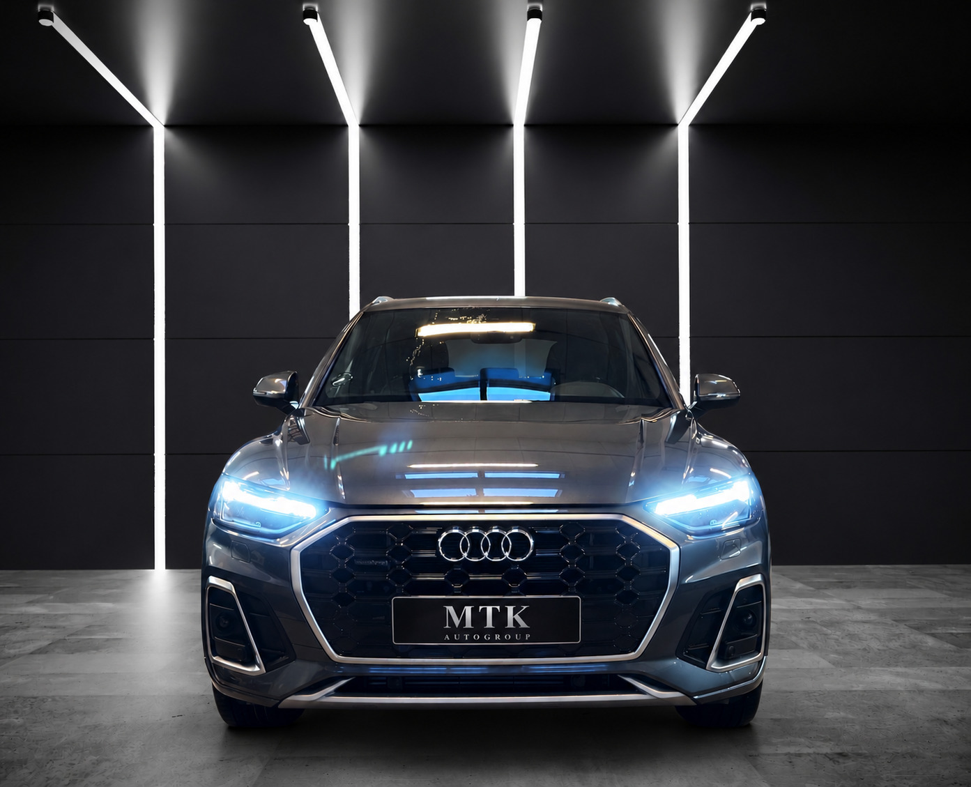 Grå Audi Q5 fra 2021