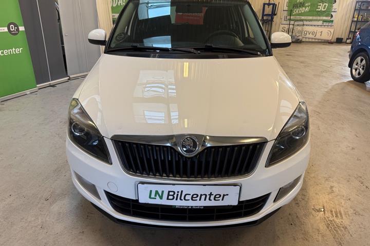 Sort Skoda Fabia fra 2015