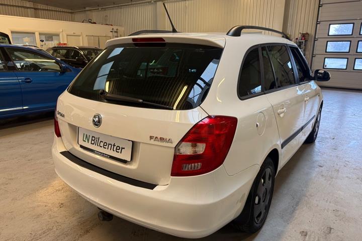 Sort Skoda Fabia fra 2015