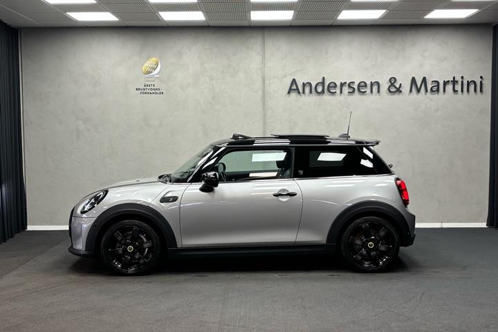Grå Mini Cooper fra 2023