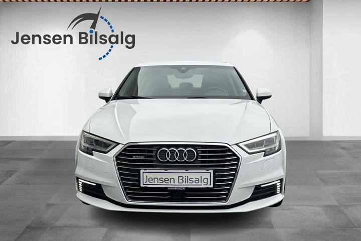 Grøn Audi A3 fra 2018