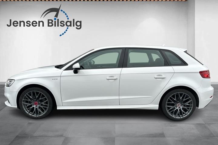 Grøn Audi A3 fra 2018