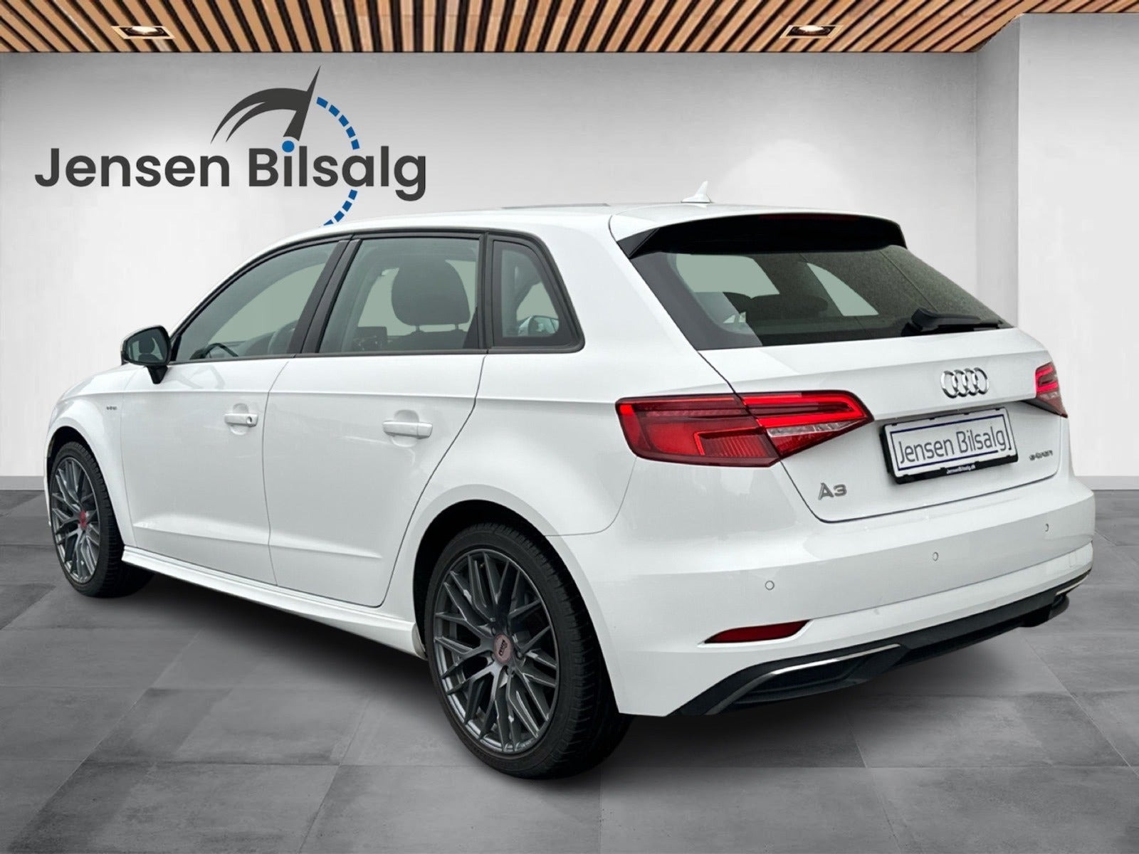 Grøn Audi A3 fra 2018