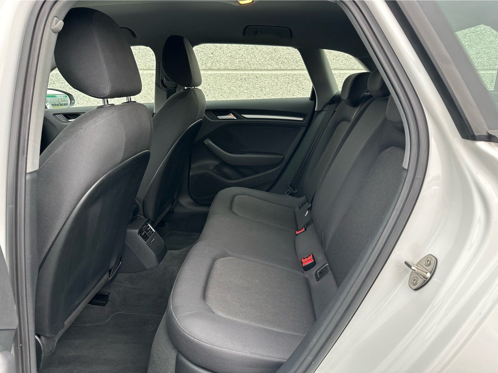 Grøn Audi A3 fra 2018