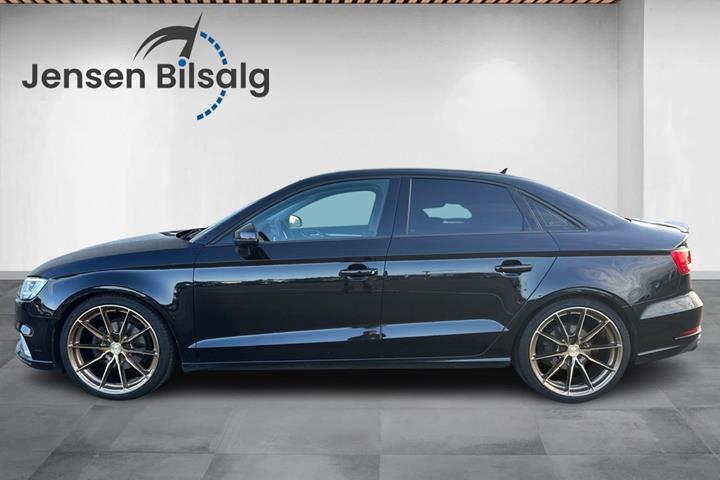 Sort Audi A3 fra 2018