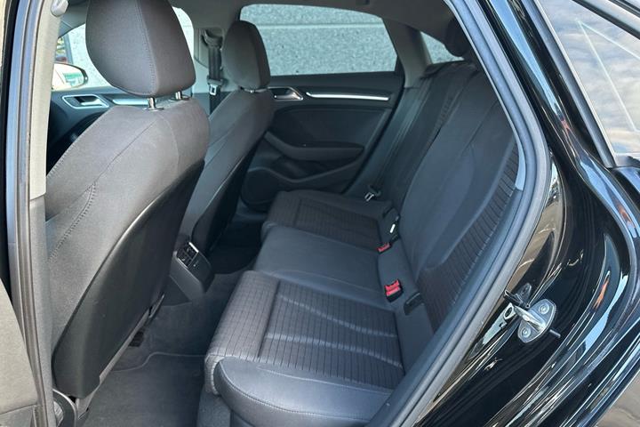 Sort Audi A3 fra 2018