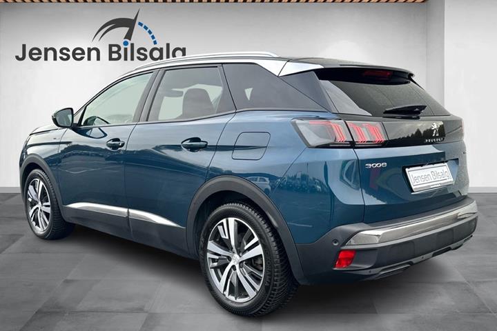 Grøn Peugeot 3008 fra 2021
