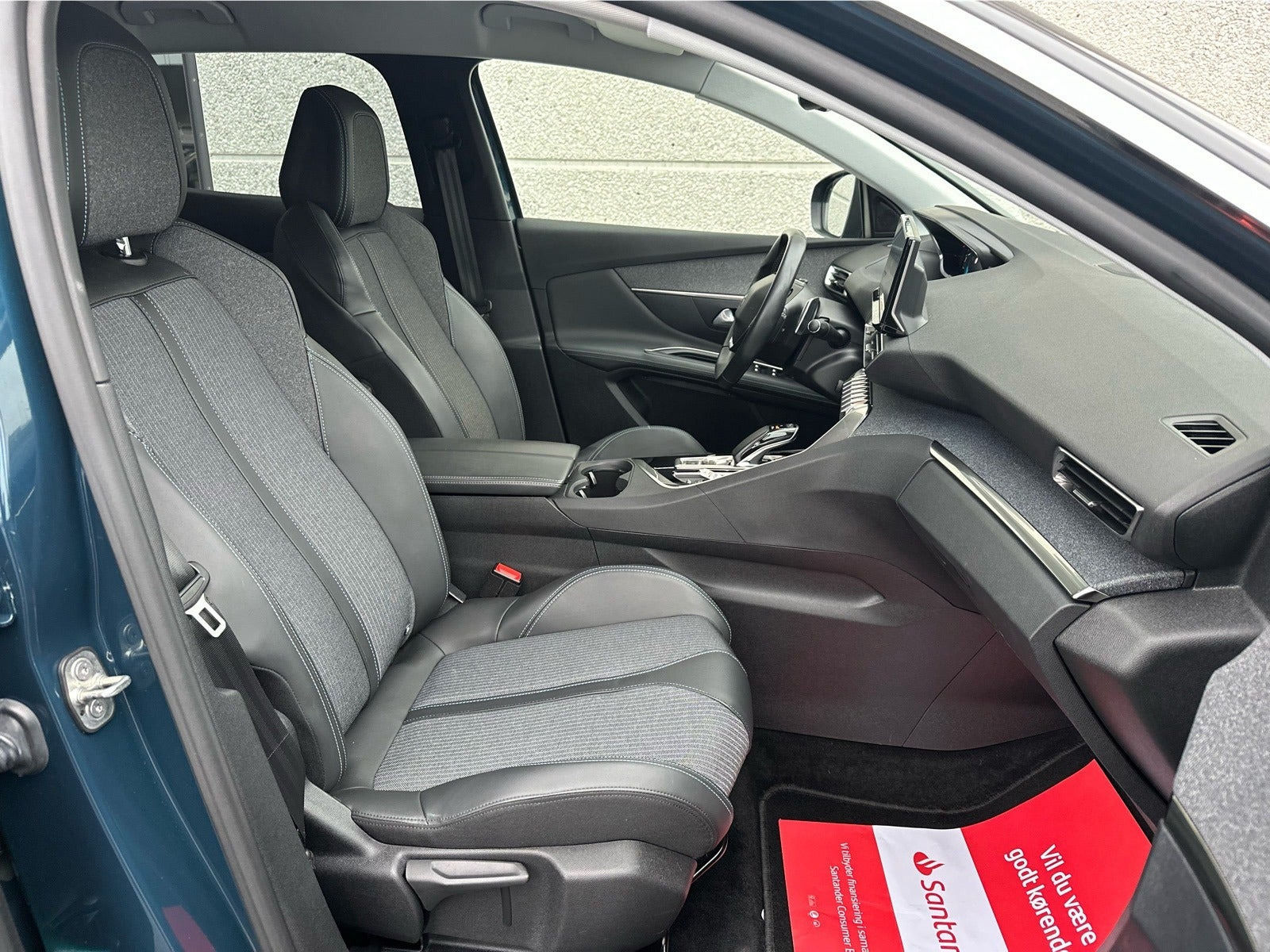 Grøn Peugeot 3008 fra 2021