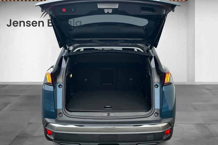 Grøn Peugeot 3008 fra 2021