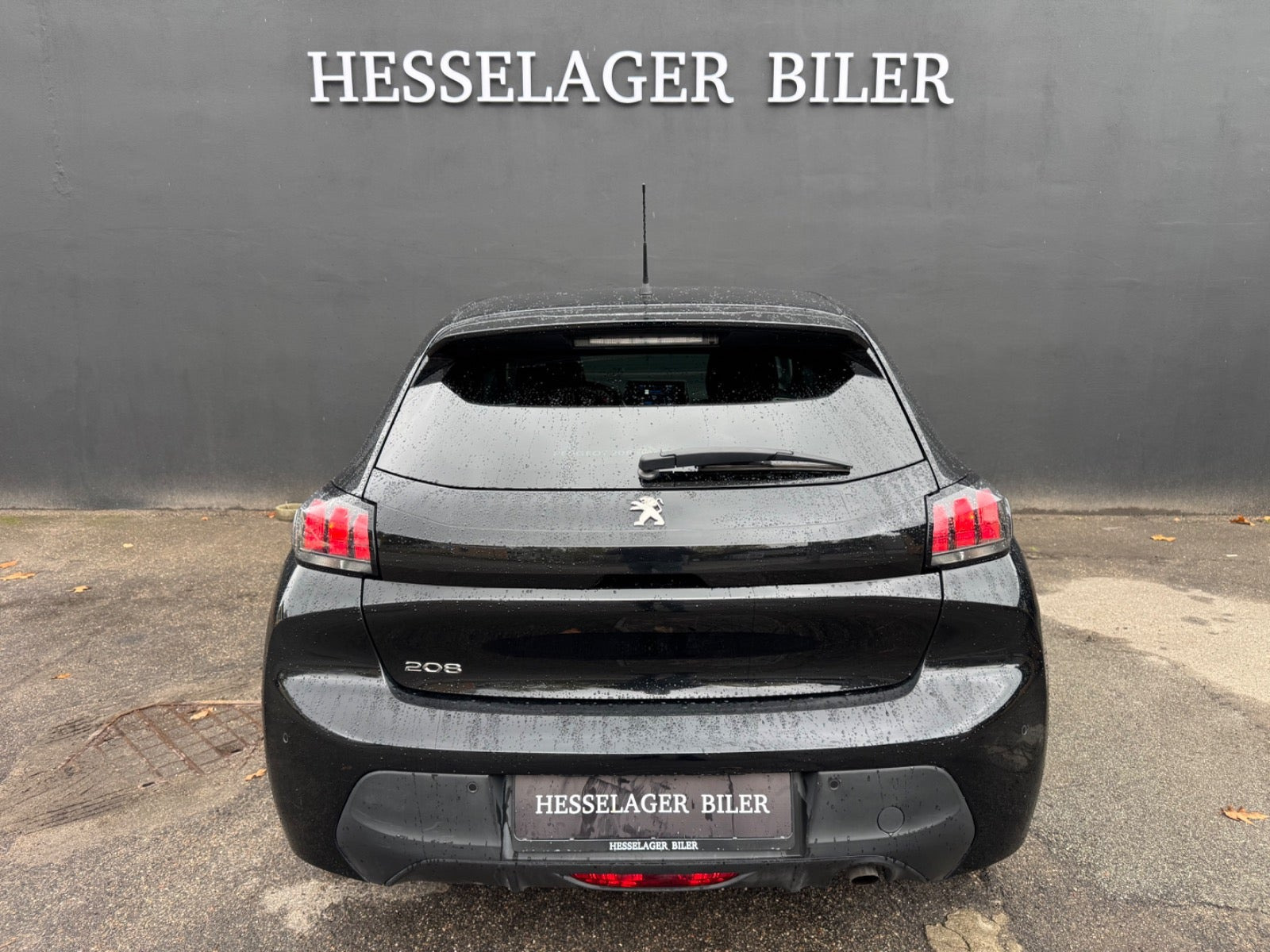 Sort Peugeot 208 fra 2020