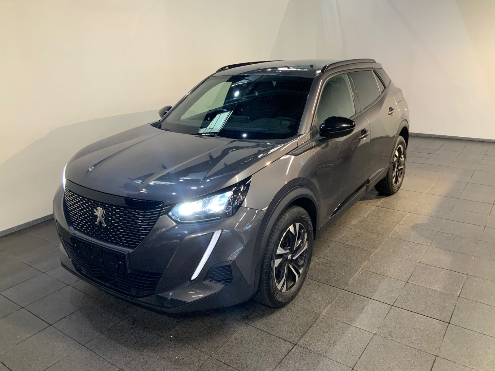 Peugeot 2008 1,2 PureTech 130 Allure EAT8
