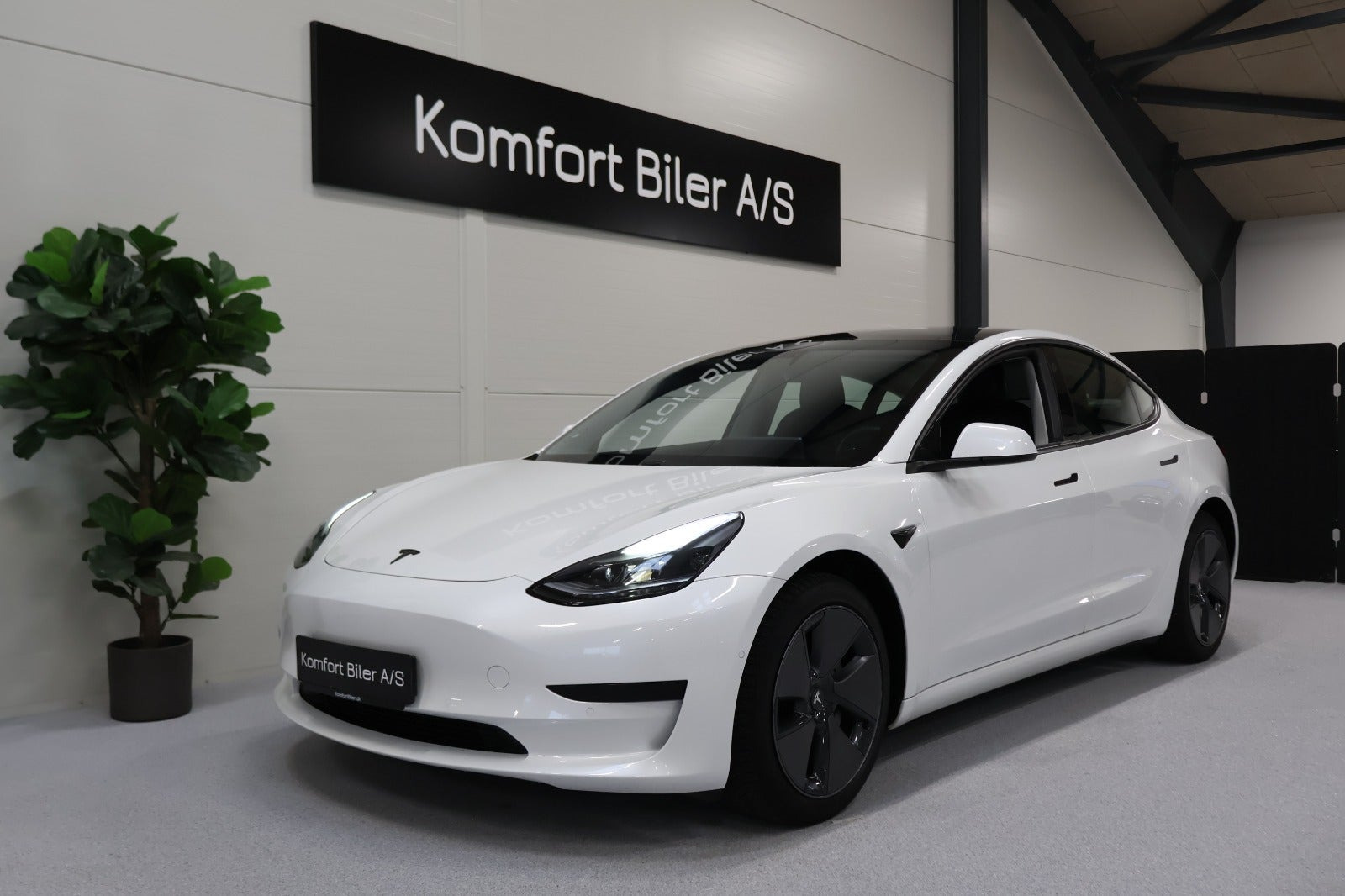 Tesla Model 3 Standard Range+ RWD
