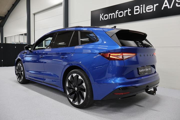 Blå Skoda Enyaq fra 2024