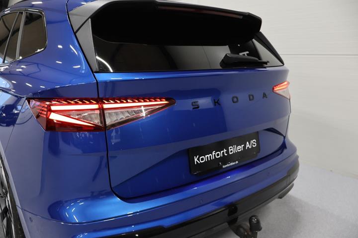 Blå Skoda Enyaq fra 2024