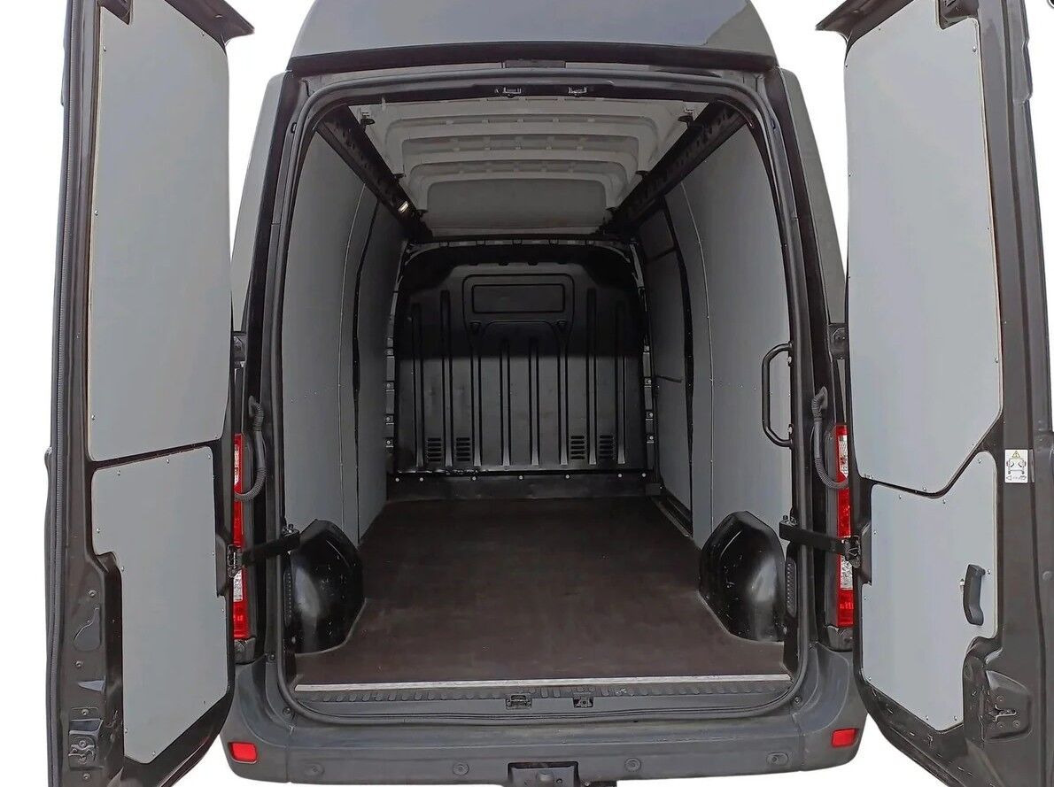 Sort Renault Master IV T35 fra 2022