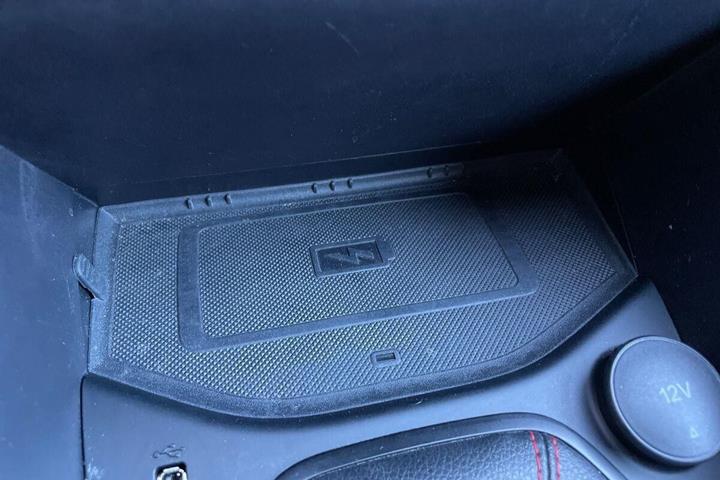 Grå Ford Fiesta fra 2020