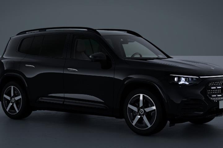 Sort Mercedes GLB250+ fra 2026