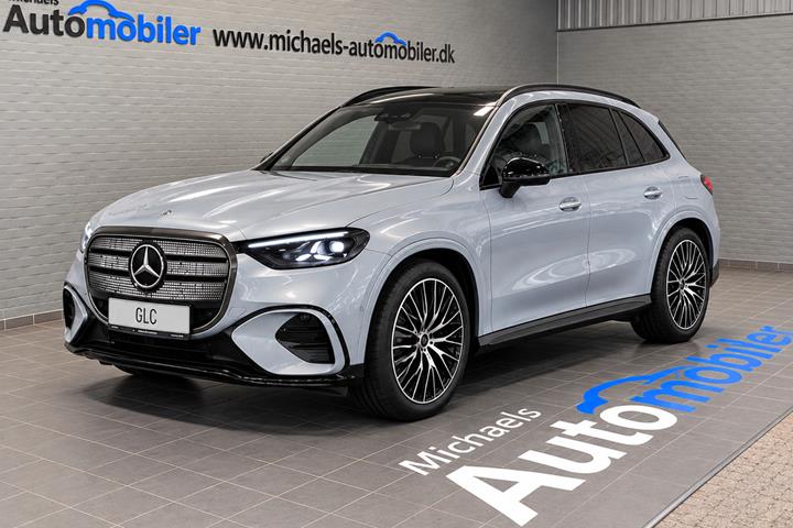Sølv Mercedes GLC250 fra 2026