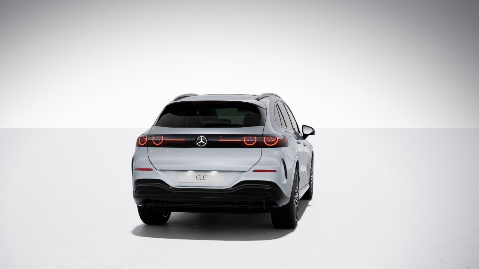 Sølv Mercedes GLC250 fra 2026