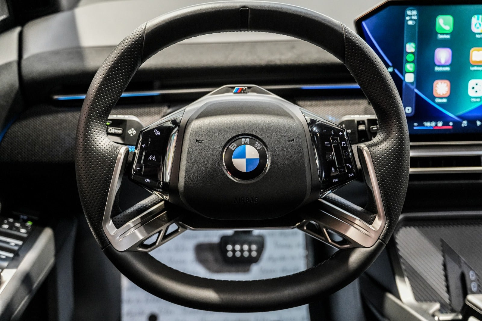 Hvid BMW iX3 fra 2026