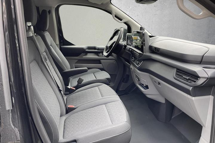 Sort Ford E-Transit Custom fra 2026