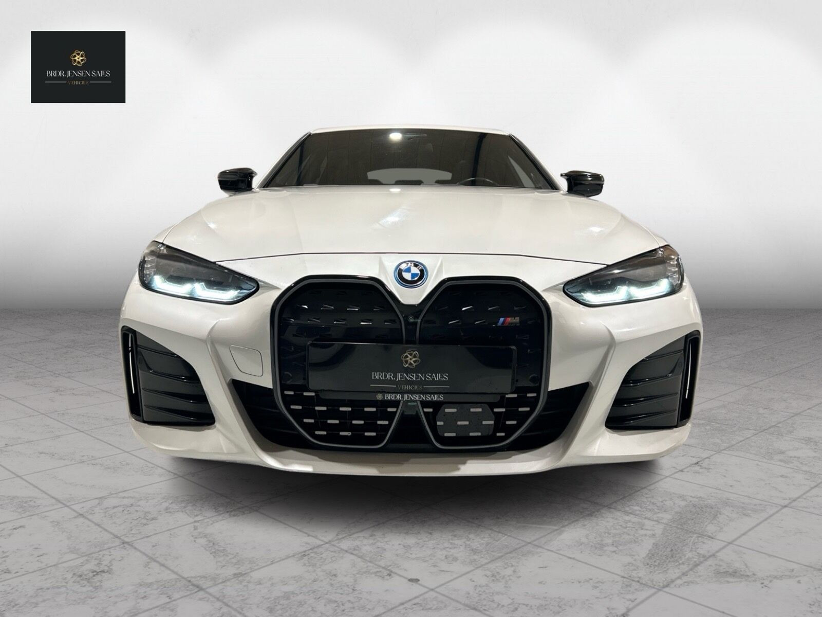 Hvid BMW i4 fra 2023