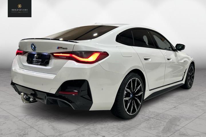 Hvid BMW i4 fra 2023