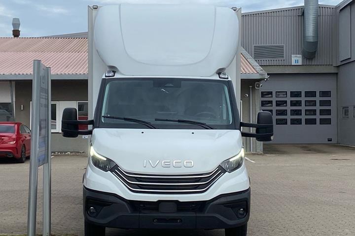 Hvid Iveco Daily fra 2026