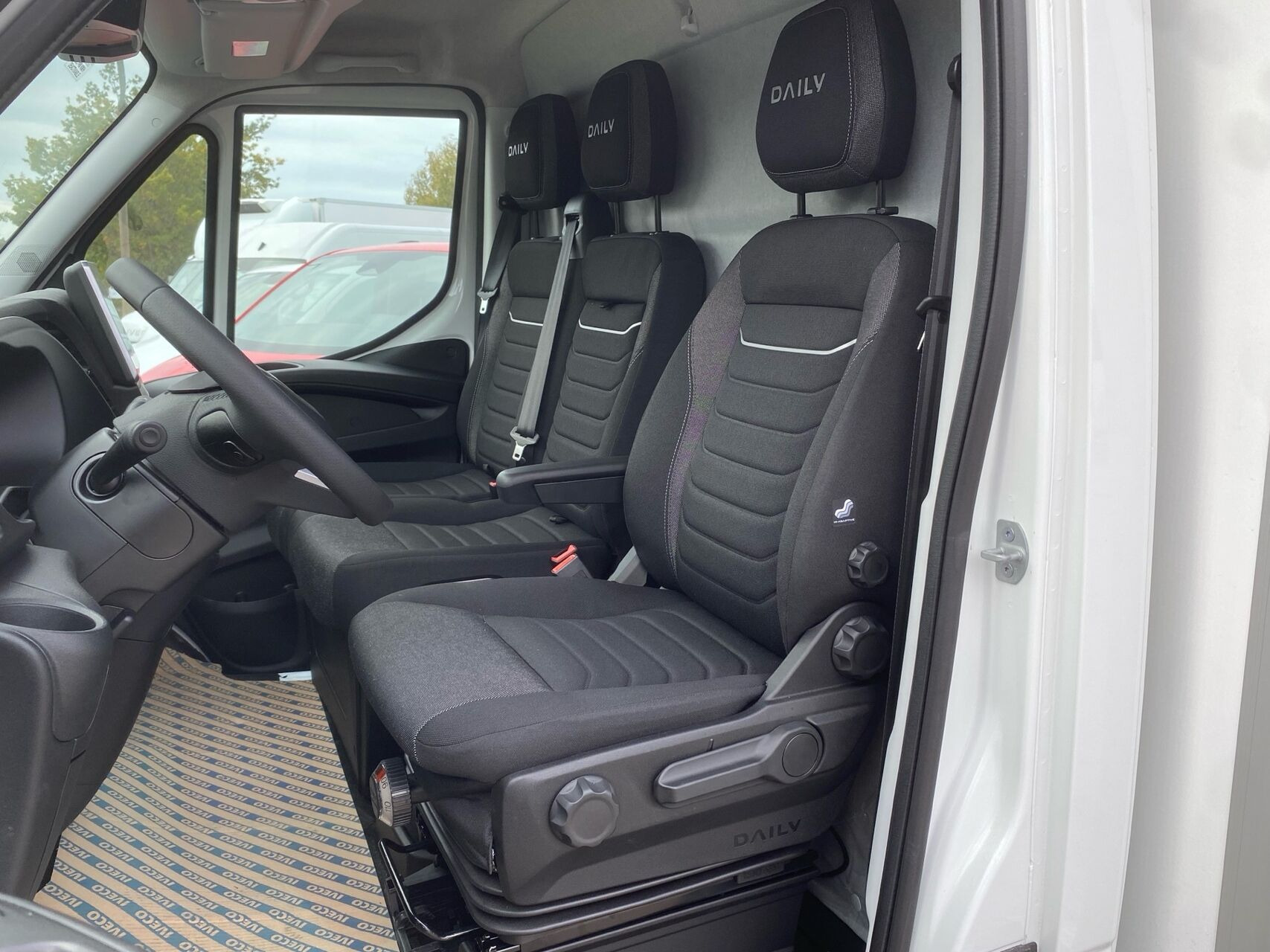Hvid Iveco Daily fra 2026