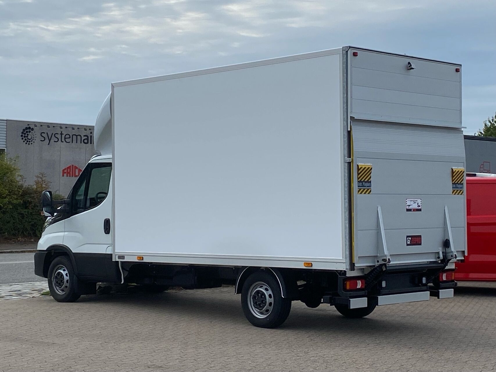 Hvid Iveco Daily fra 2026