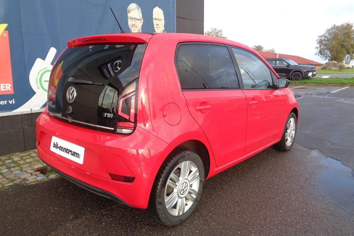 Rød VW UP! fra 2017
