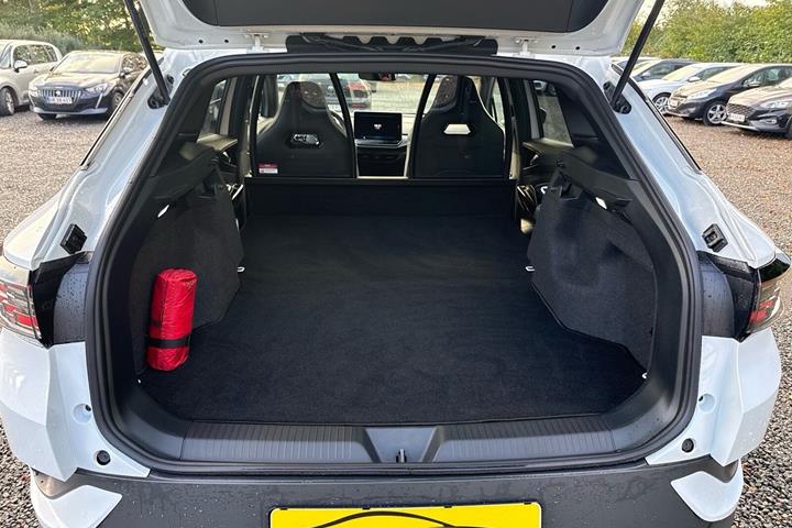 Hvid VW ID.4 fra 2025