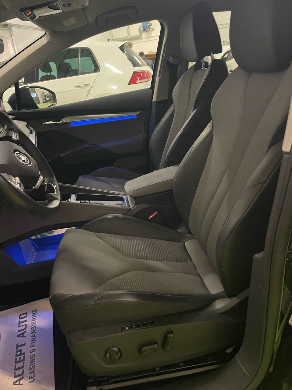 Sort Skoda Enyaq fra 2024